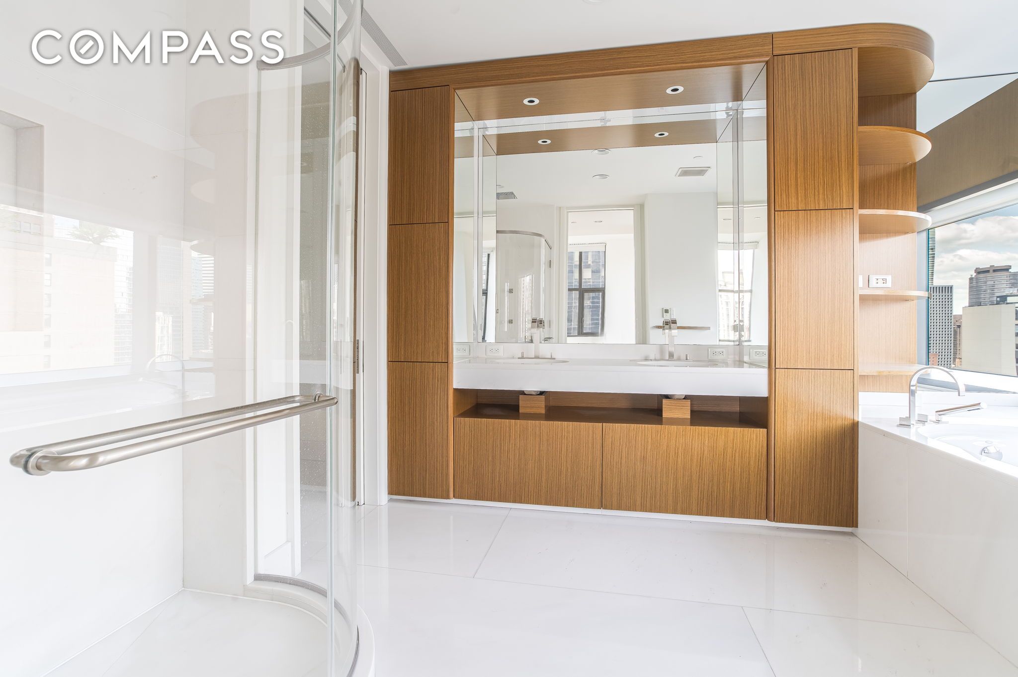 #18 photo, New York City, マンハッタン Midtown East , NY 10017