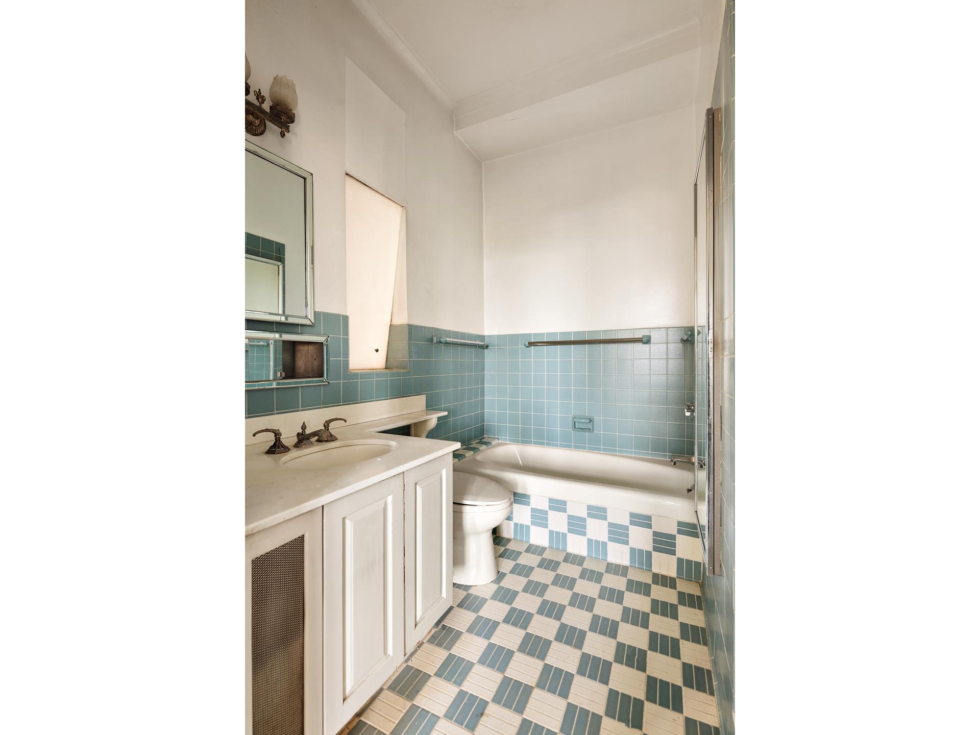 #11 photo, 7 W 81ST Street, マンハッタン Upper West Side , NY 10024