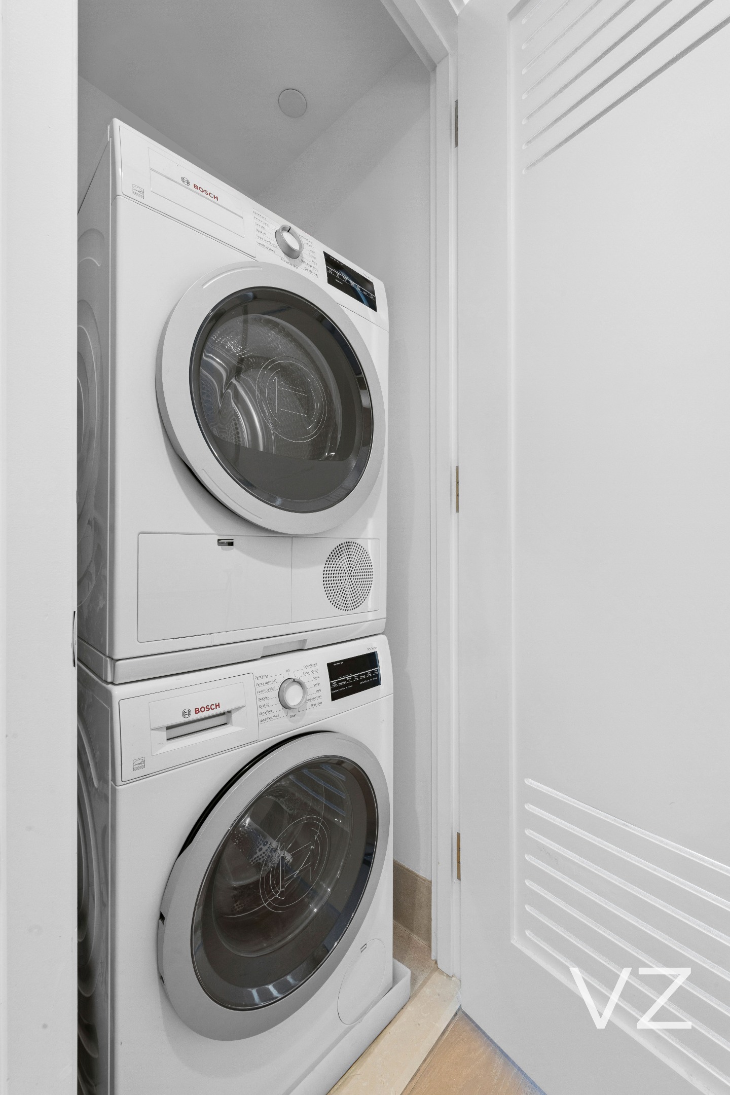 #14 photo, Hunters Point, Hunters Point , NY 11101