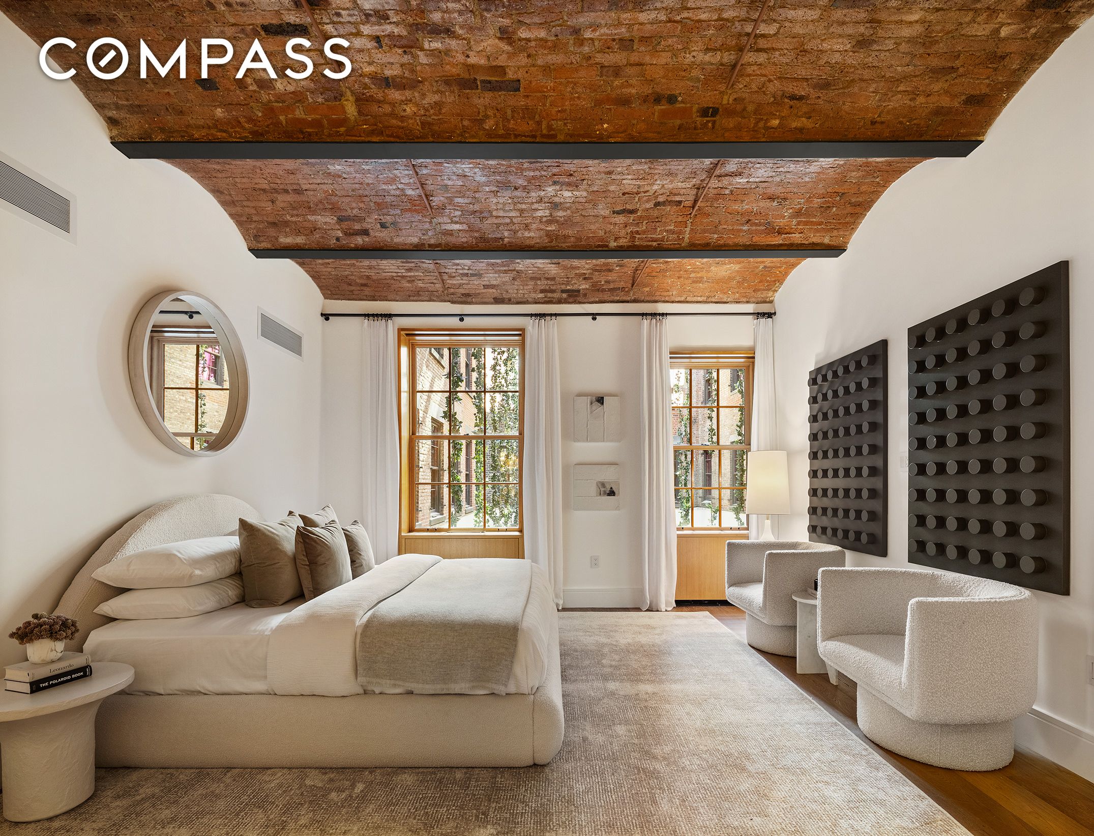 #9 photo, 36 Bleecker Street, マンハッタン NoHo , NY 10012