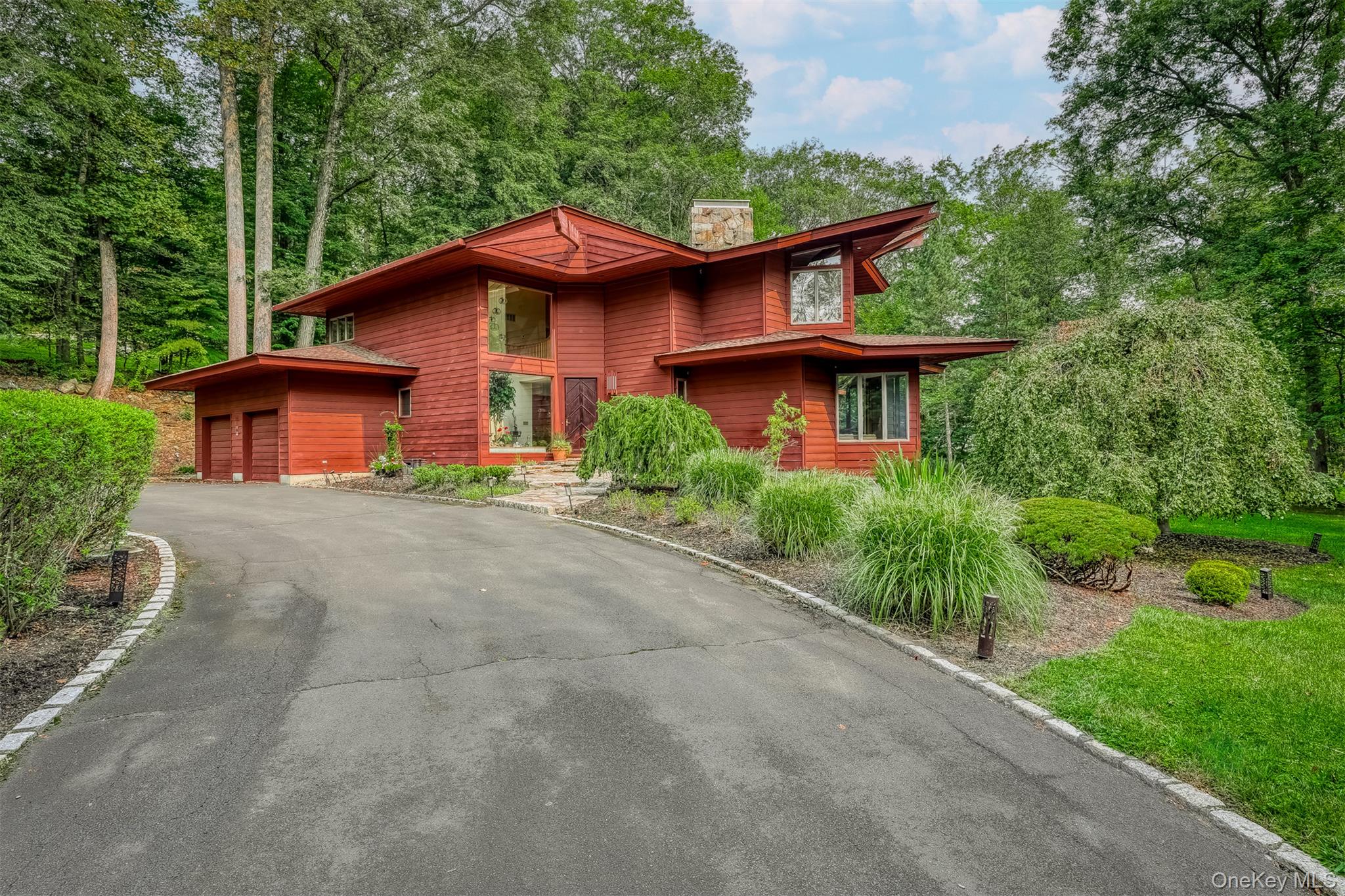 #1 photo, 352 Phillips Hill Road, New City , NY 10956