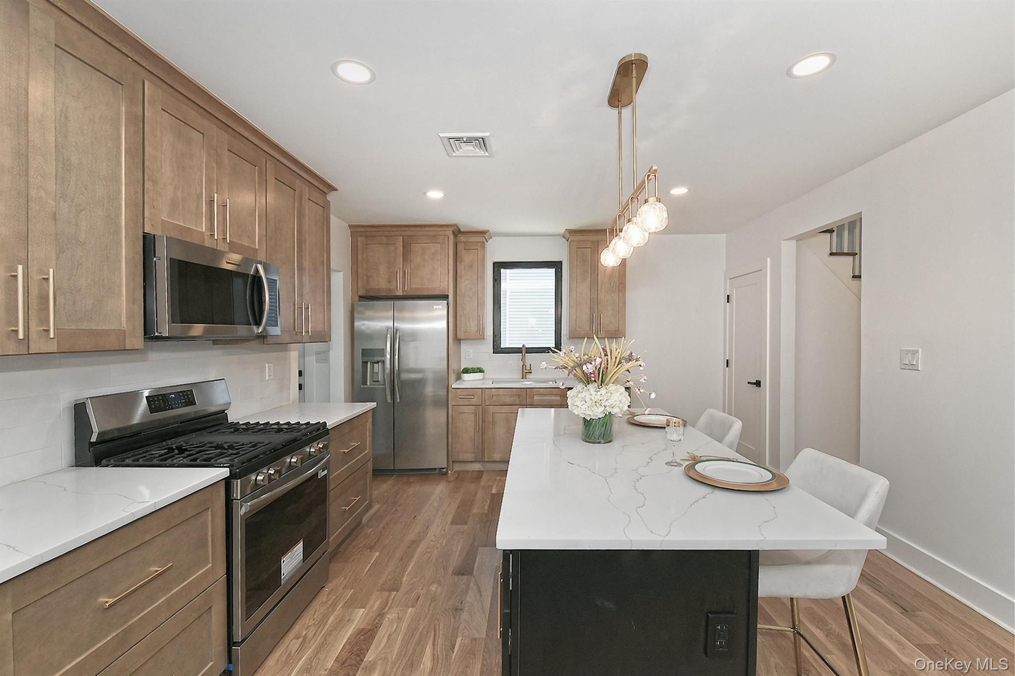 #12 photo, 33 Van Nostrand Avenue, ナッソー郡 Great Neck , NY 11024