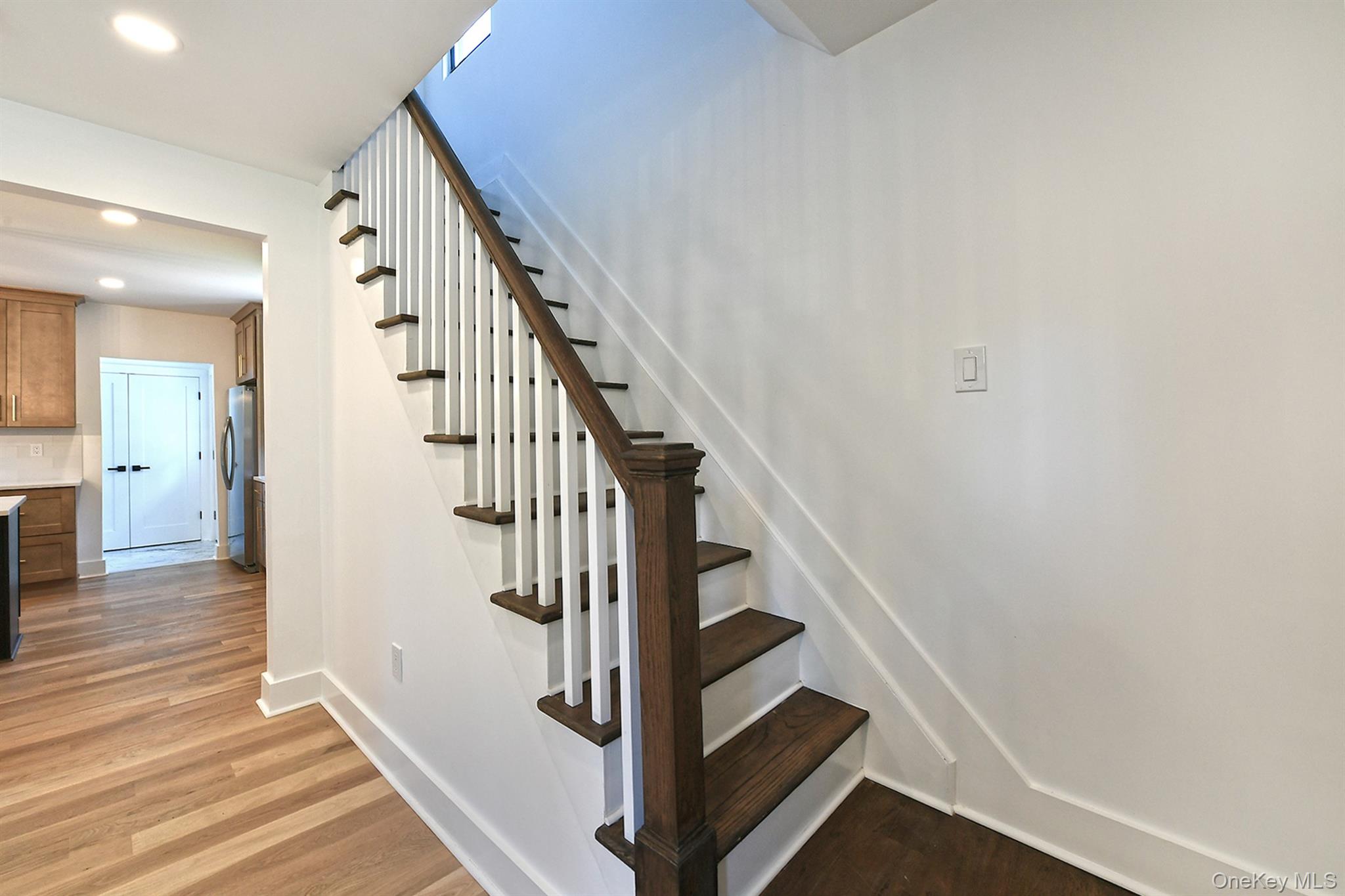 #13 photo, 33 Van Nostrand Avenue, ナッソー郡 Great Neck , NY 11024