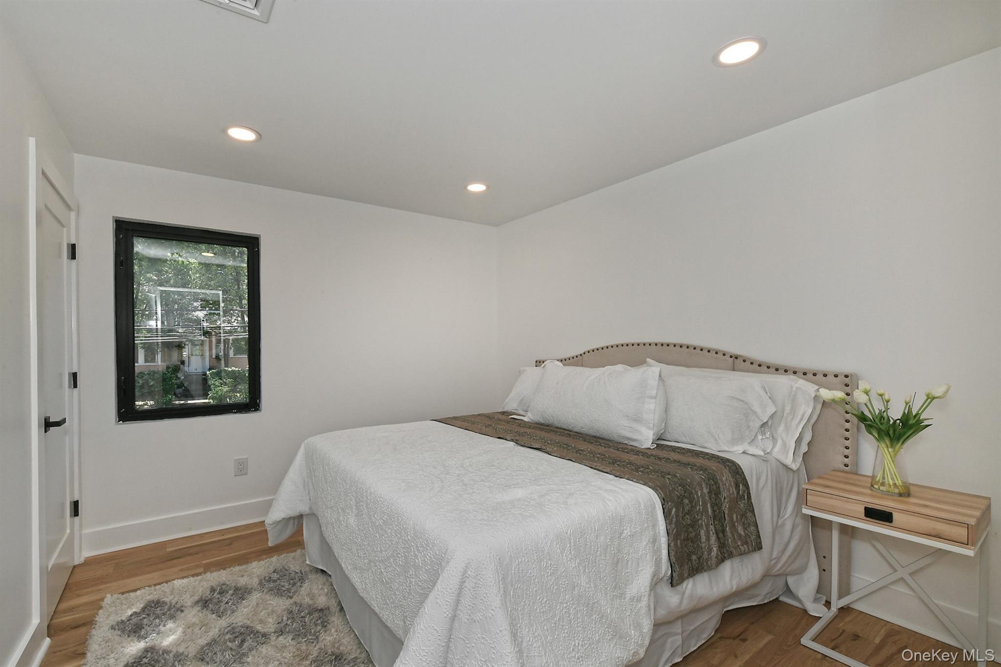 #16 photo, 33 Van Nostrand Avenue, ナッソー郡 Great Neck , NY 11024