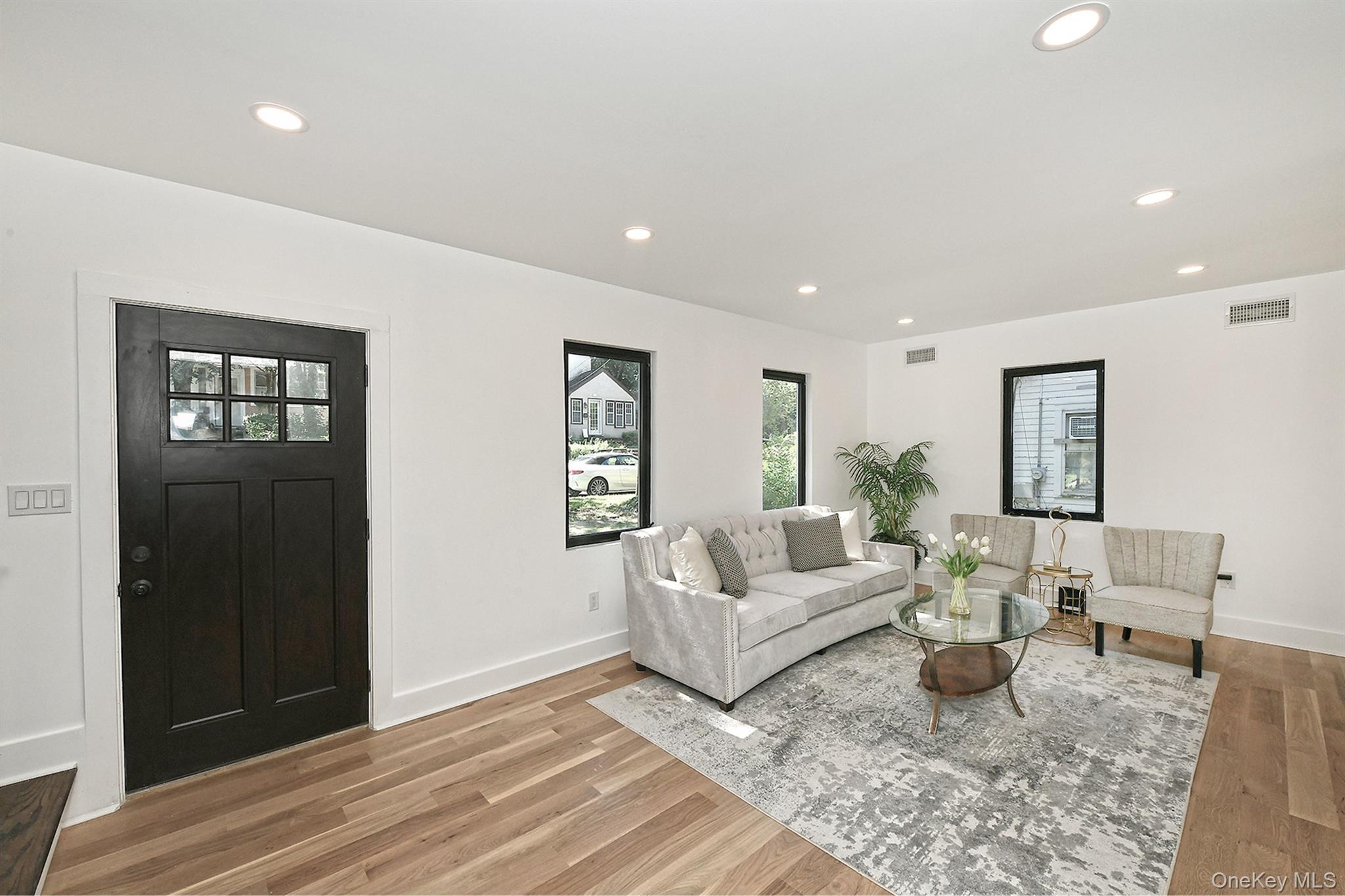 #4 photo, 33 Van Nostrand Avenue, ナッソー郡 Great Neck , NY 11024