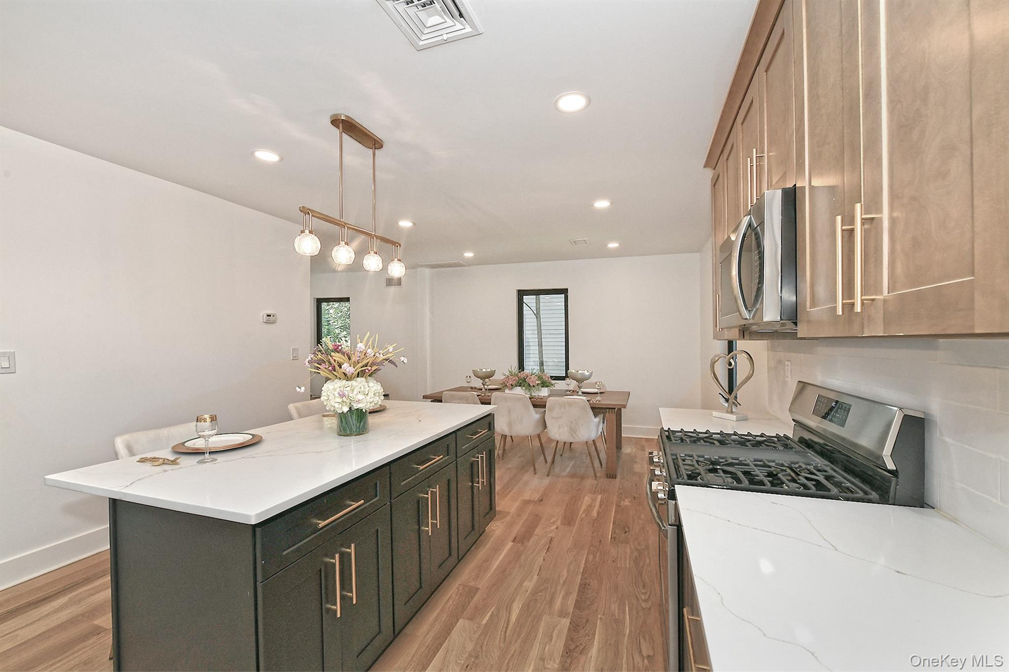 #9 photo, 33 Van Nostrand Avenue, ナッソー郡 Great Neck , NY 11024