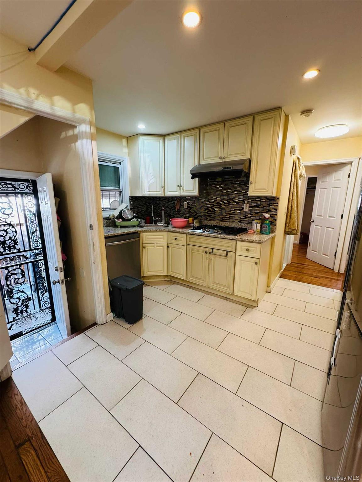 #4 photo, 114-33 133 Street, Ozone Park , NY 11420