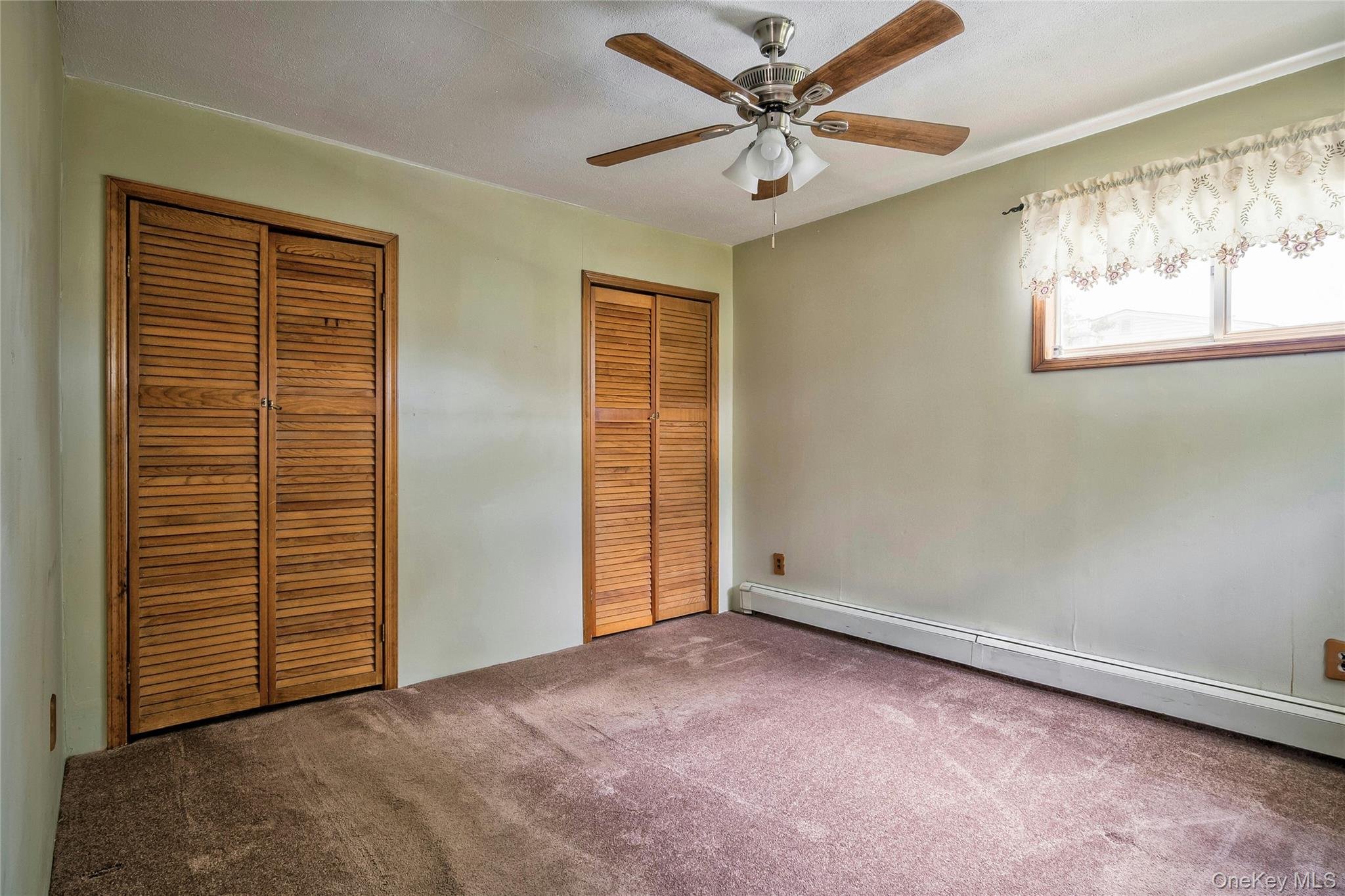 #17 photo, 465 N Monroe Avenue, Lindenhurst , NY 11757