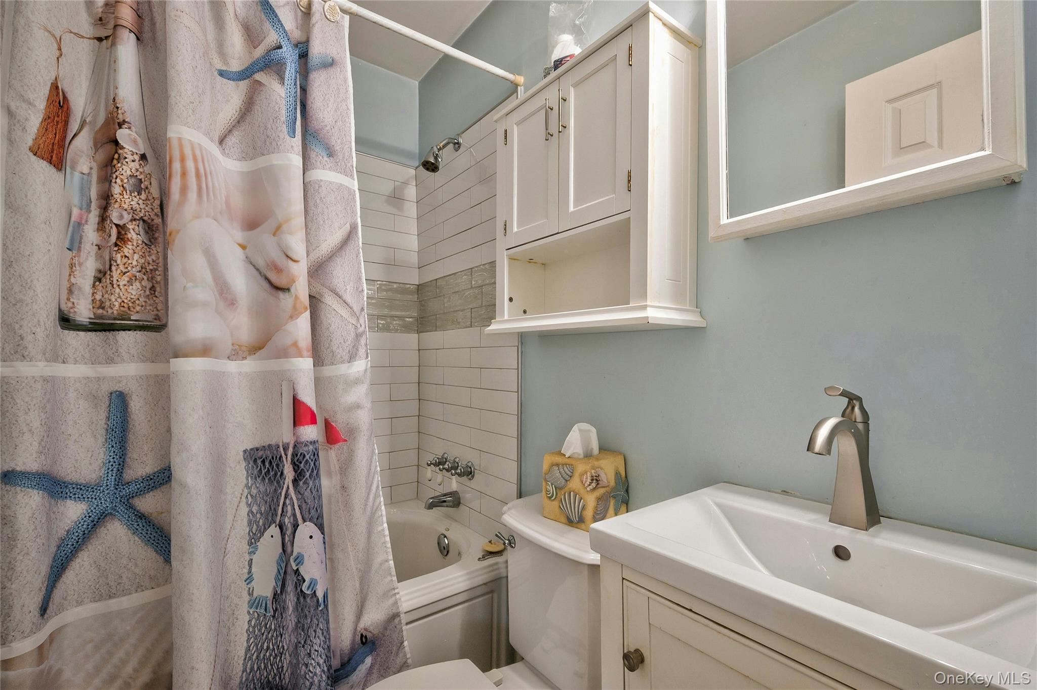 #18 photo, 465 N Monroe Avenue, Lindenhurst , NY 11757