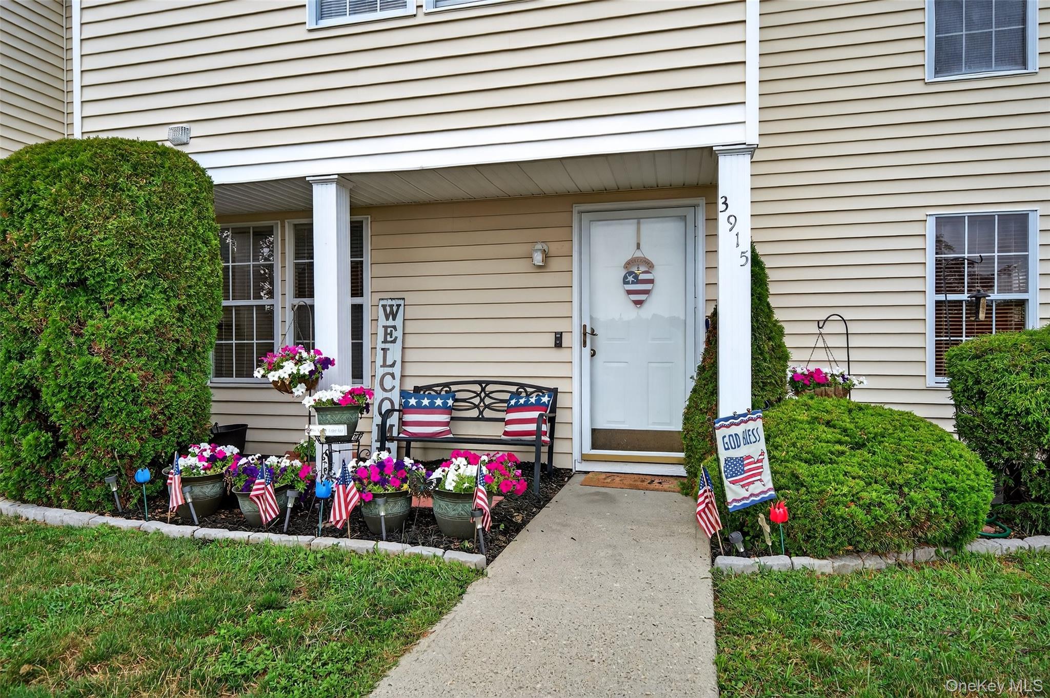 #1 photo, 3915 Whispering Hills, Chester , NY 10918