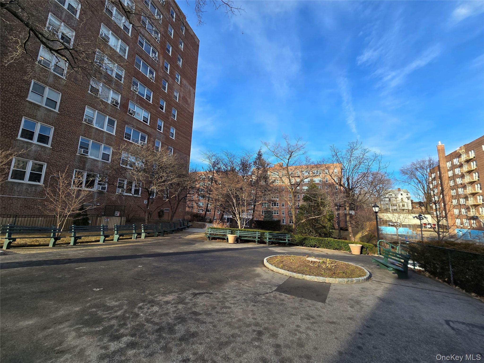 #1 photo, 80 Knolls Crescent, Bronx , NY 10463