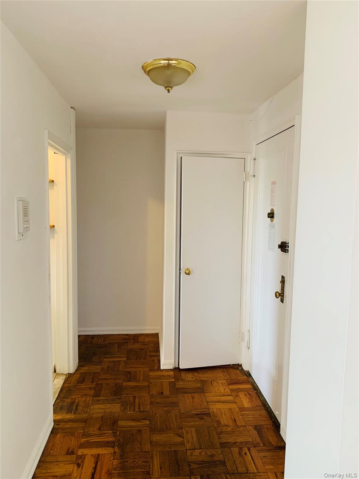 #4 photo, 80 Knolls Crescent, Bronx , NY 10463