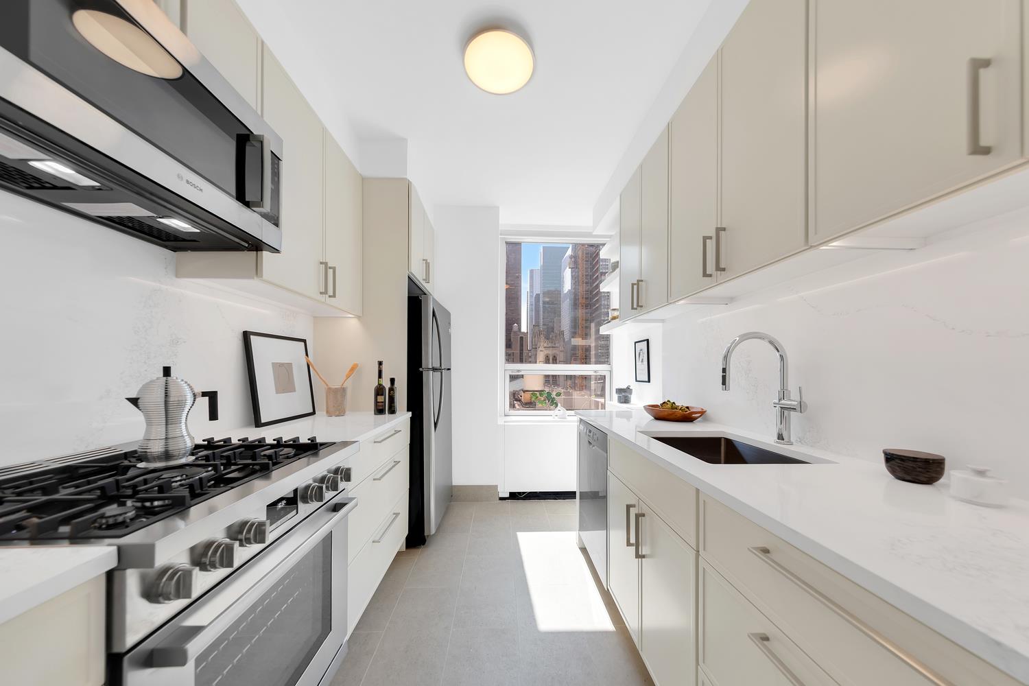 #8 photo, 15 W 53RD Street, マンハッタン Midtown , NY 10019