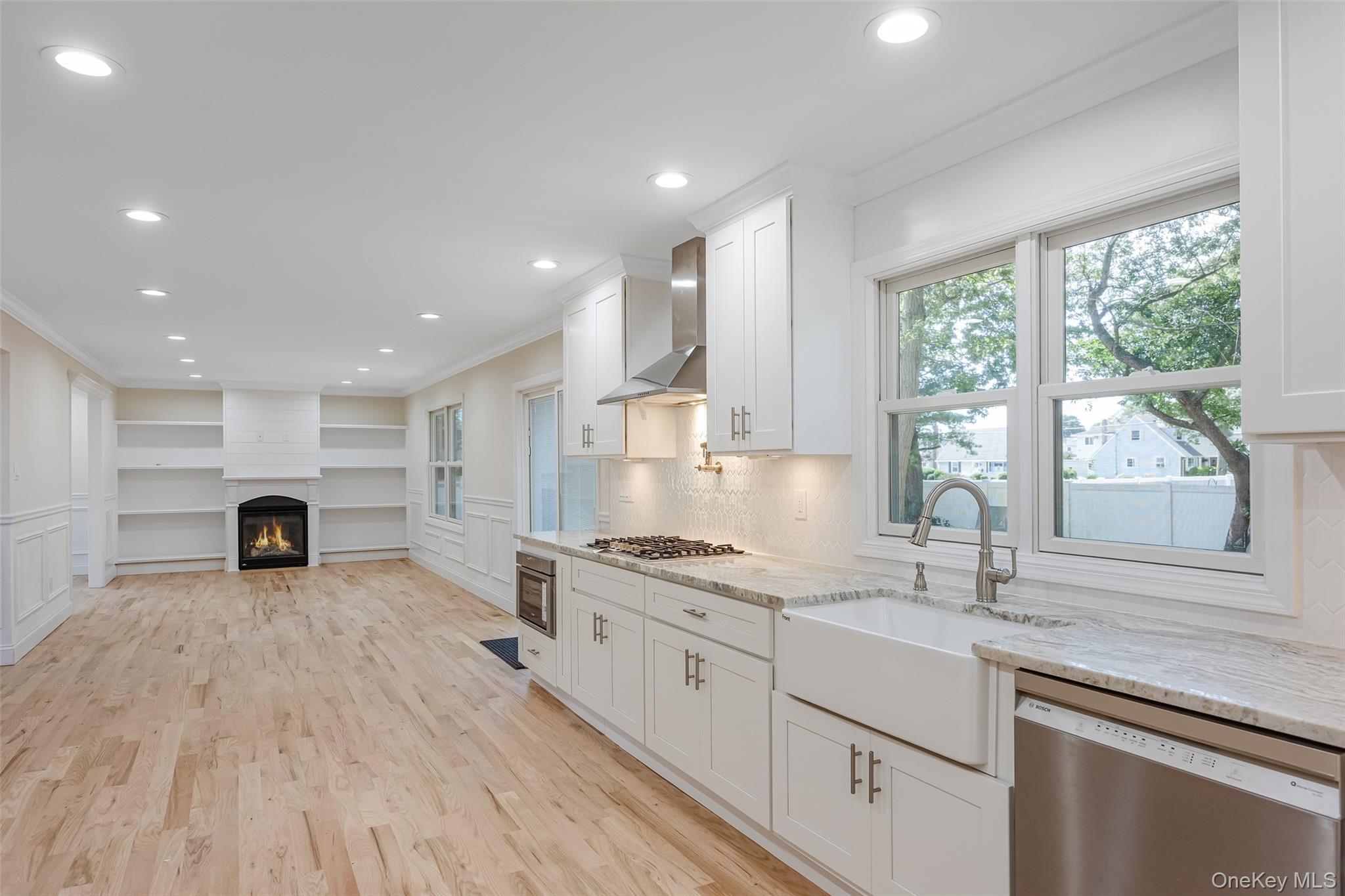 #14 photo, 104 Grand Boulevard, Massapequa Park , NY 11762