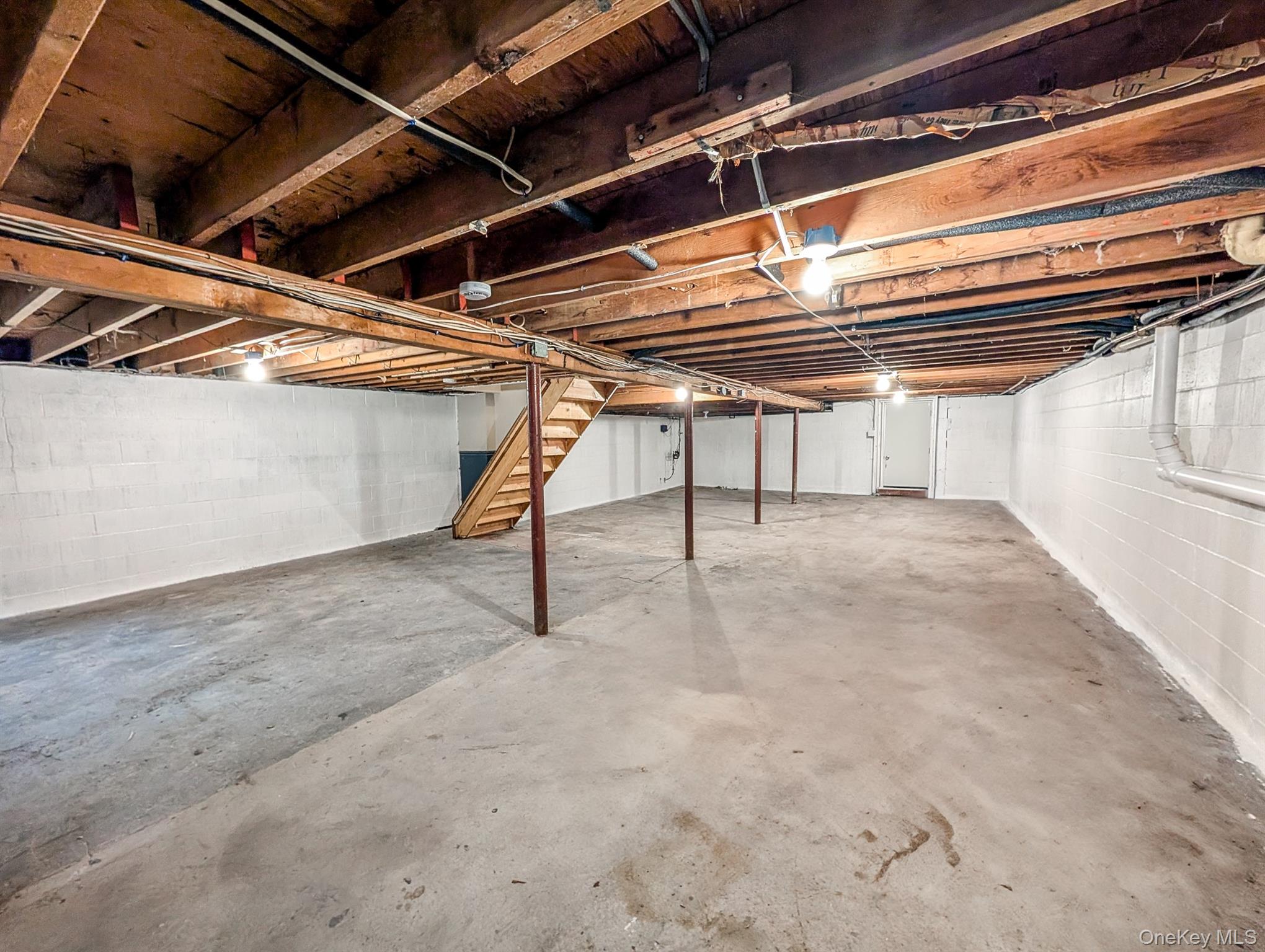 #17 photo, 112 Miramar Avenue, サフォーク郡 East Patchogue , NY 11772