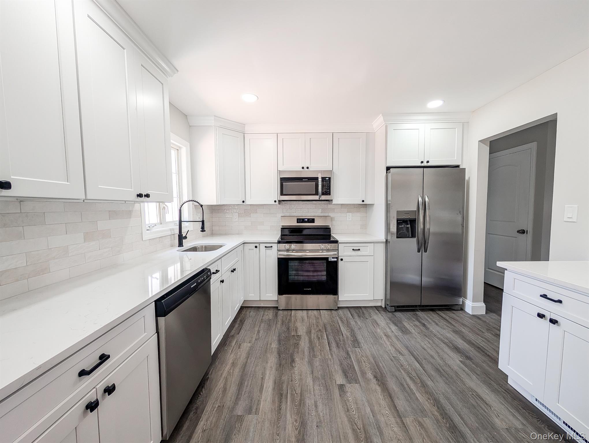 #6 photo, 112 Miramar Avenue, サフォーク郡 East Patchogue , NY 11772