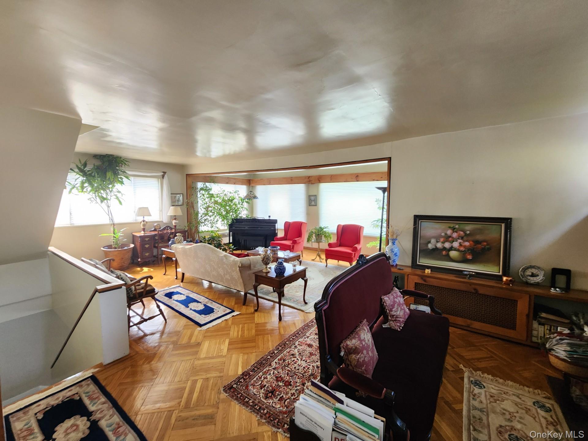 #8 photo, 19 Esplanade, Mount Vernon , NY 10553