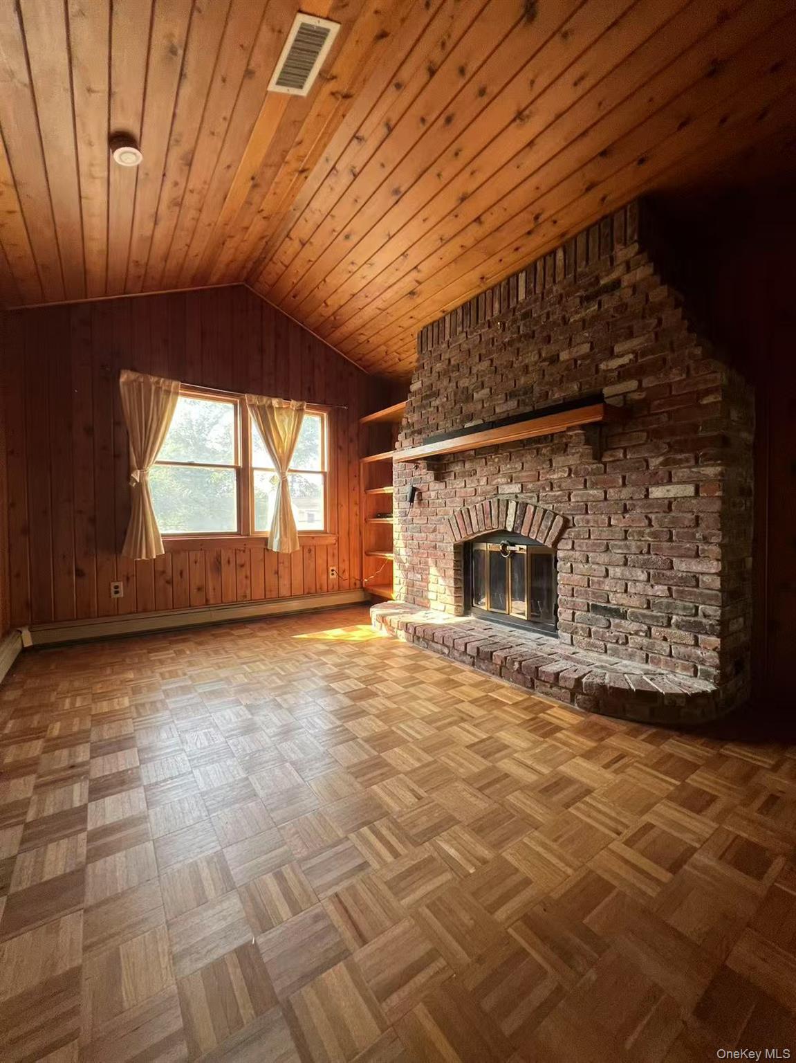 #20 photo, 216 Glenwood Lane, Port Jefferson , NY 11777