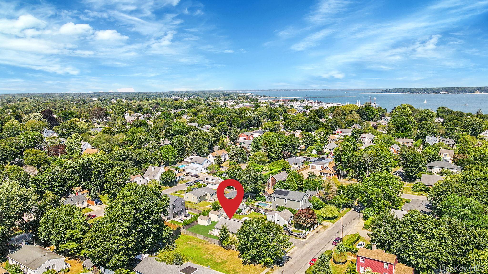 #8 photo, 395 Linnet Street, サフォーク郡 Greenport , NY 11944