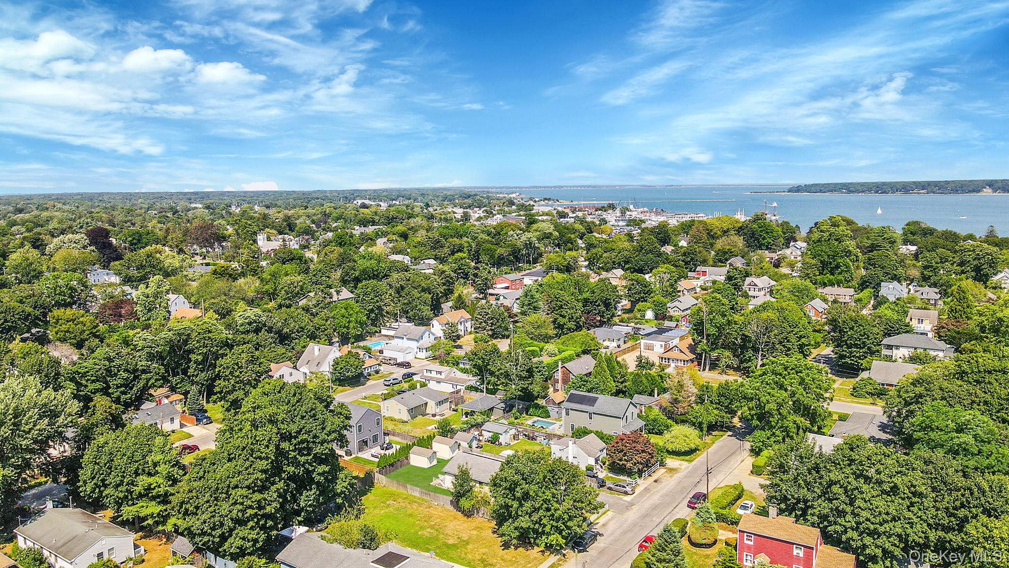 #9 photo, 395 Linnet Street, サフォーク郡 Greenport , NY 11944