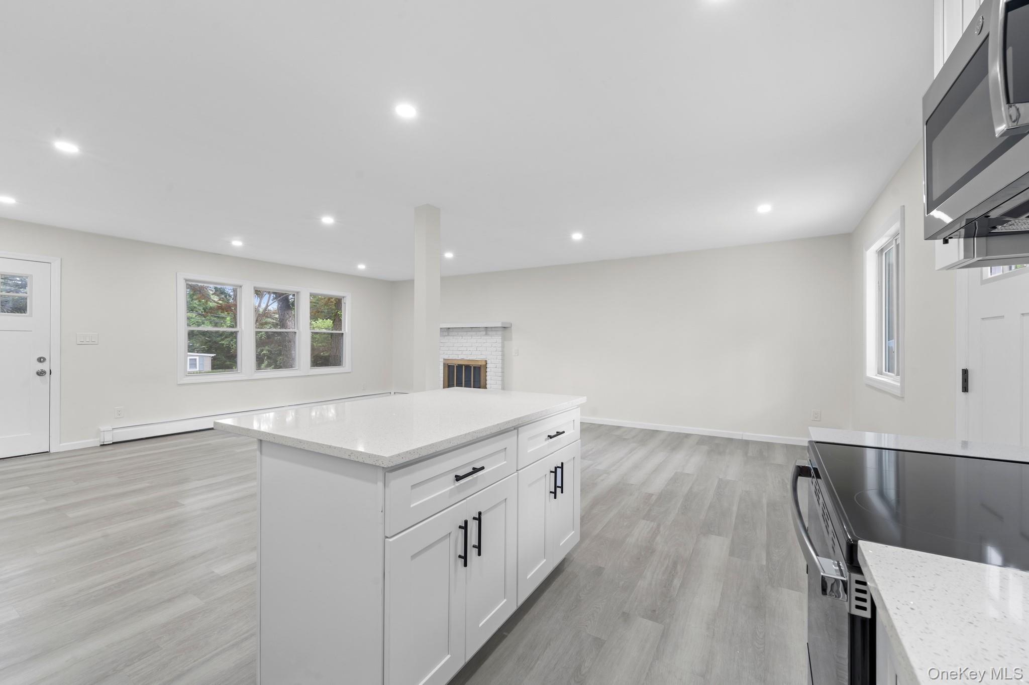 #11 photo, 16 Deer Drive, サフォーク郡 Sound Beach , NY 11789