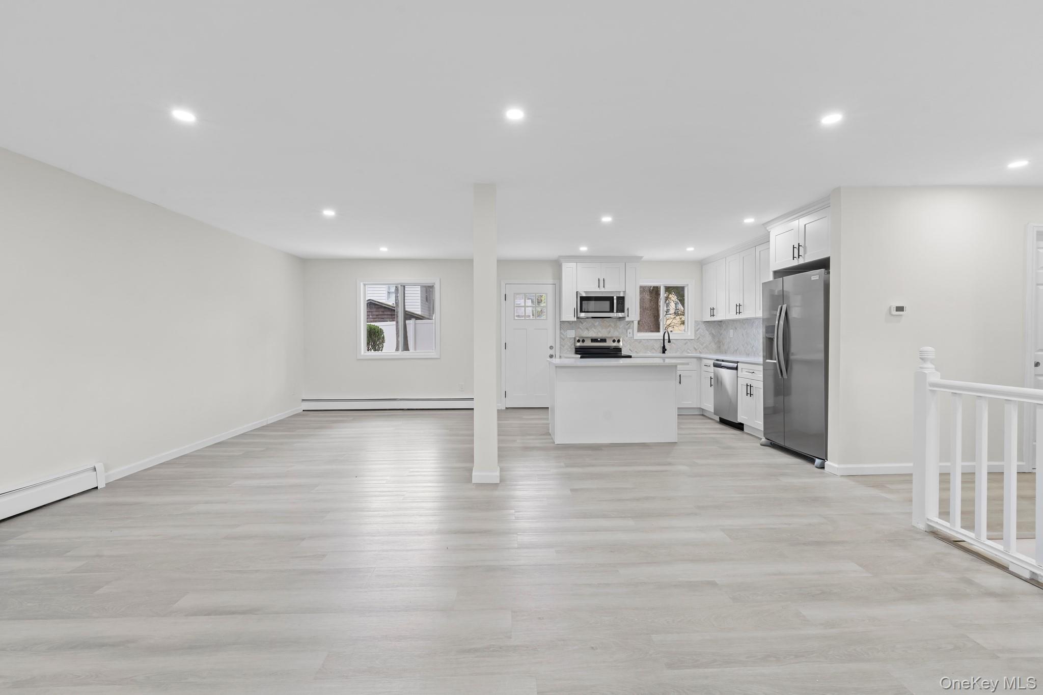 #13 photo, 16 Deer Drive, サフォーク郡 Sound Beach , NY 11789