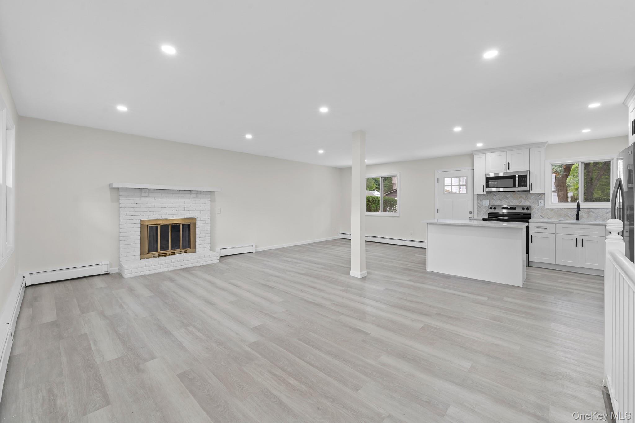 #7 photo, 16 Deer Drive, サフォーク郡 Sound Beach , NY 11789