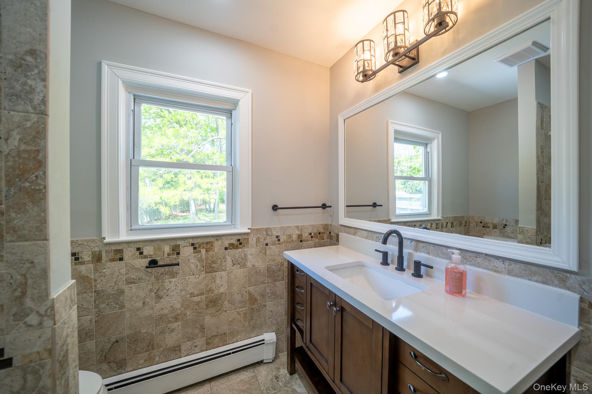 #11 photo, 23 Wheat Path Road, Mount Sinai , NY 11766