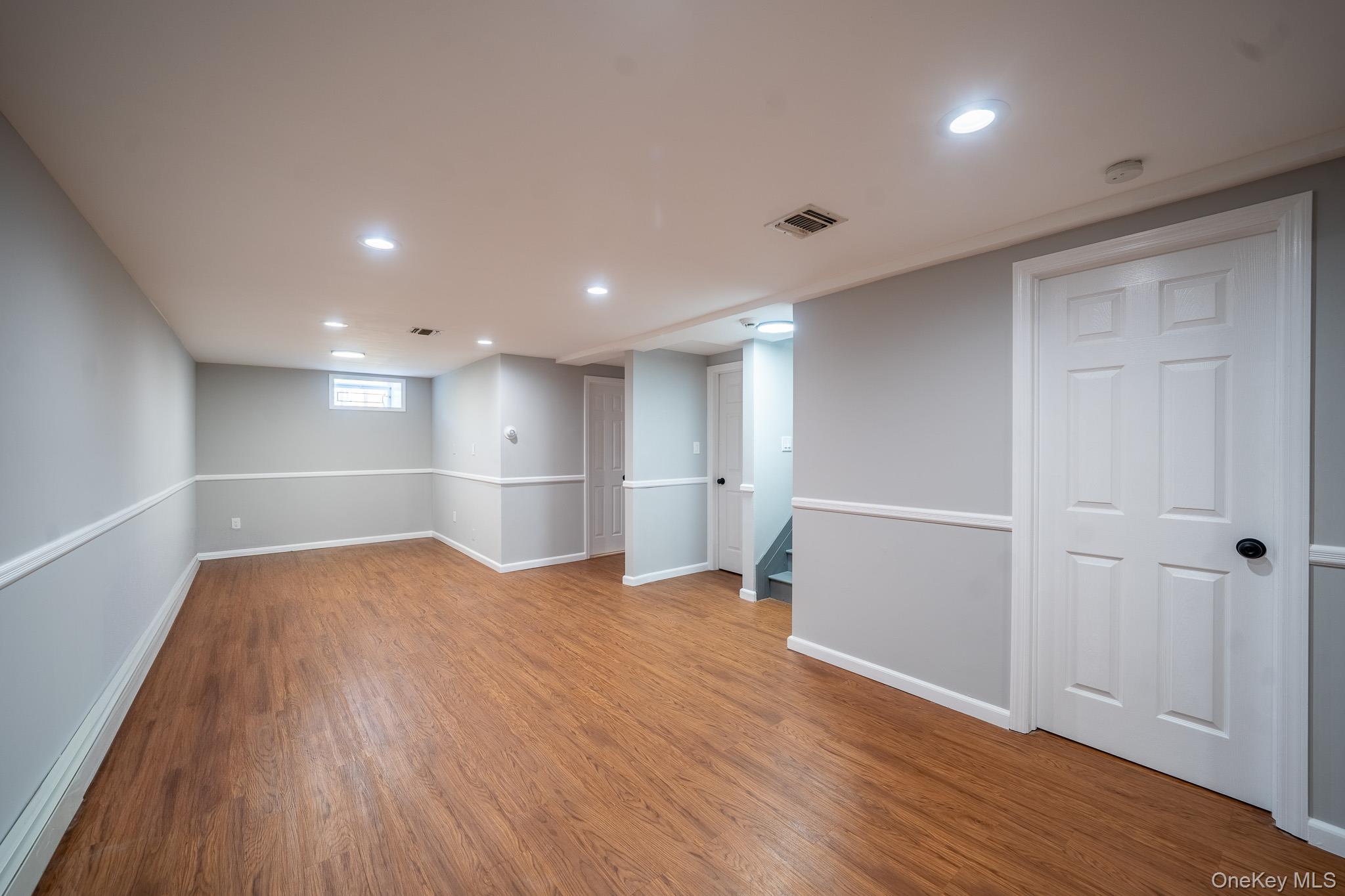 #15 photo, 23 Wheat Path Road, Mount Sinai , NY 11766