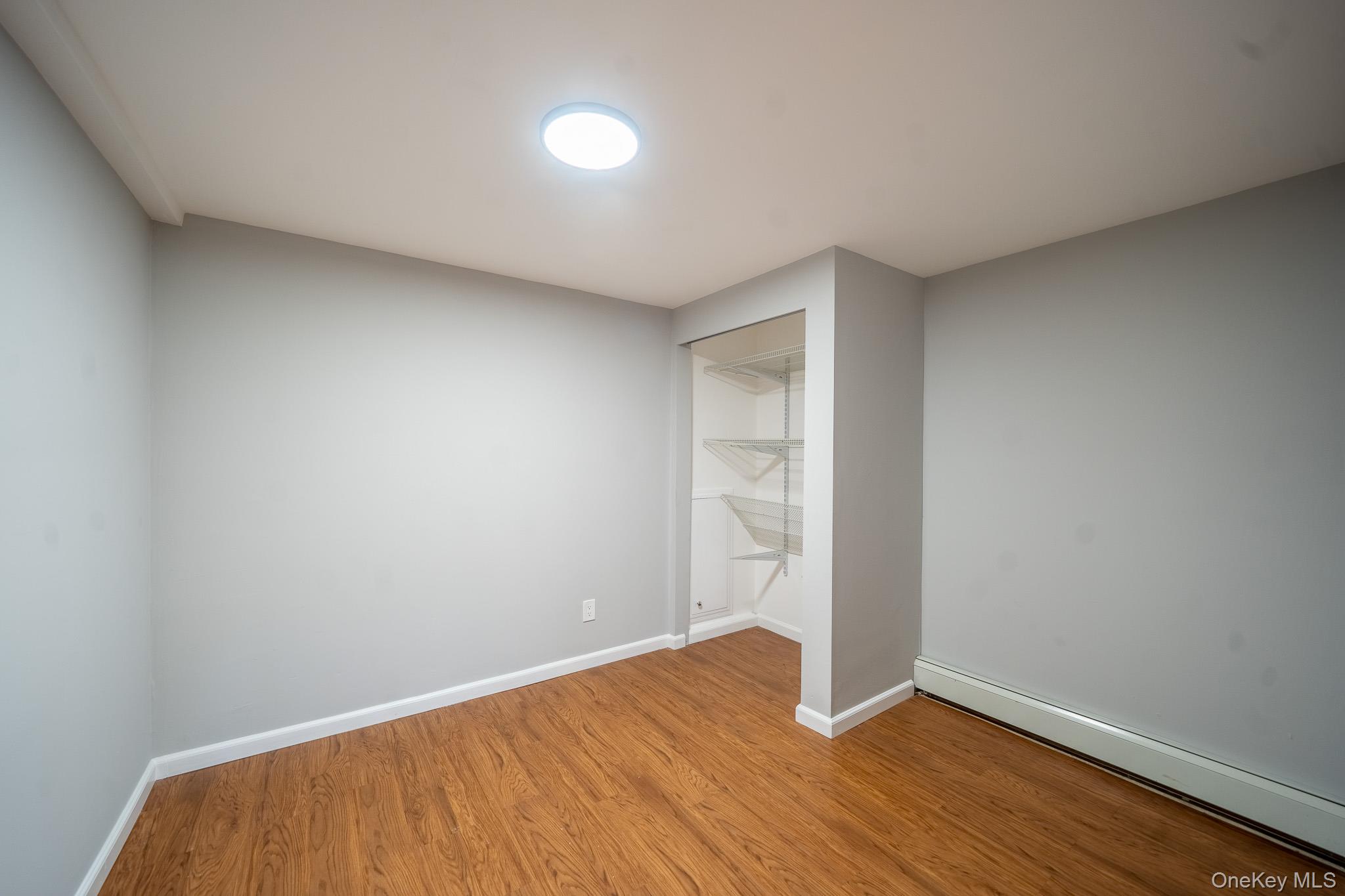 #20 photo, 23 Wheat Path Road, Mount Sinai , NY 11766