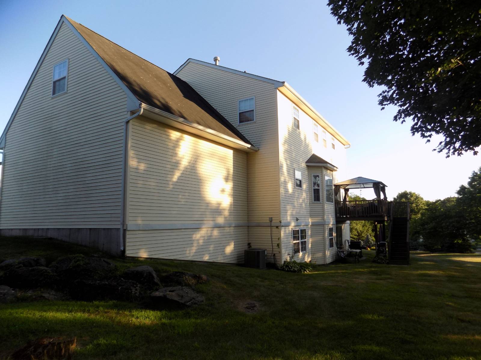 #16 photo, 8 Cedardale Loop, Wappingers Falls , NY 12590