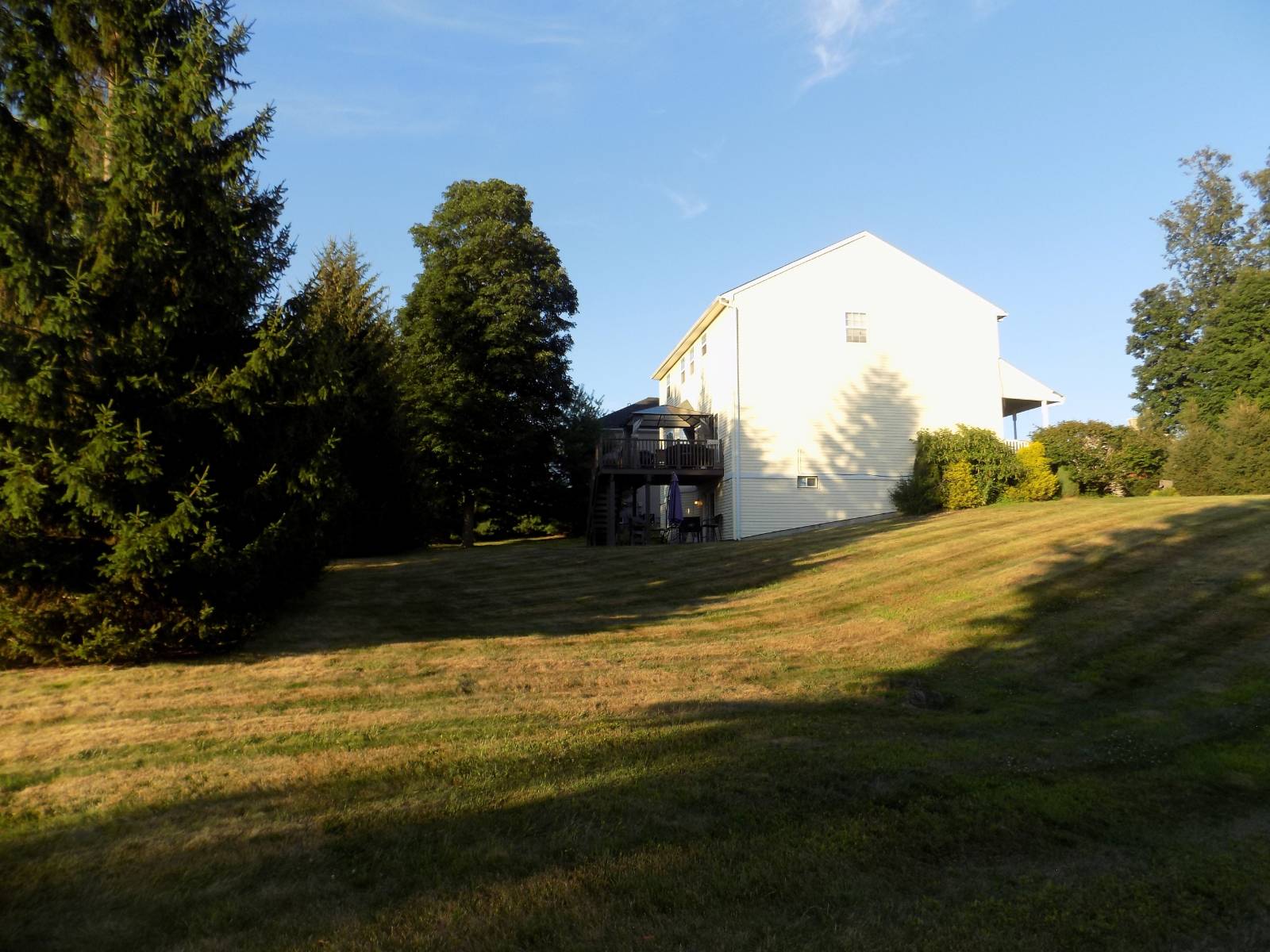 #17 photo, 8 Cedardale Loop, Wappingers Falls , NY 12590