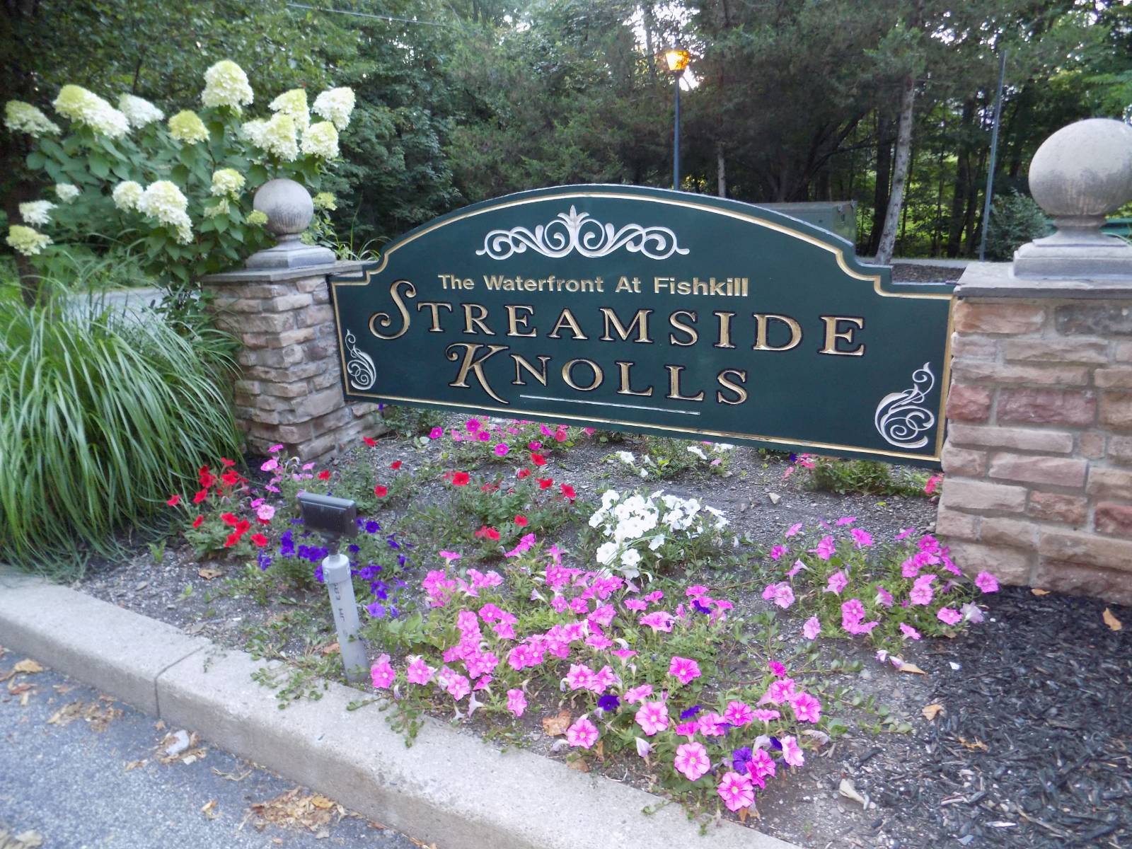 #18 photo, 8 Cedardale Loop, Wappingers Falls , NY 12590