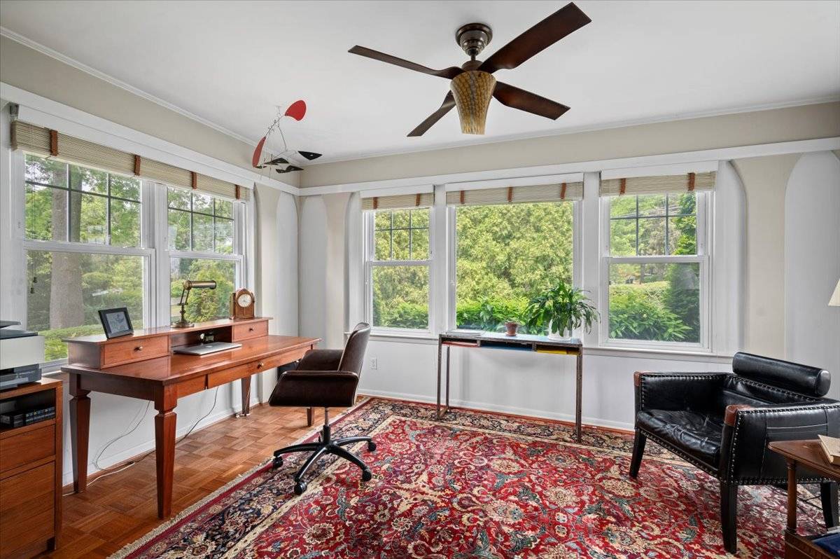 #13 photo, 400 Manor Ridge Road, Pelham , NY 10803