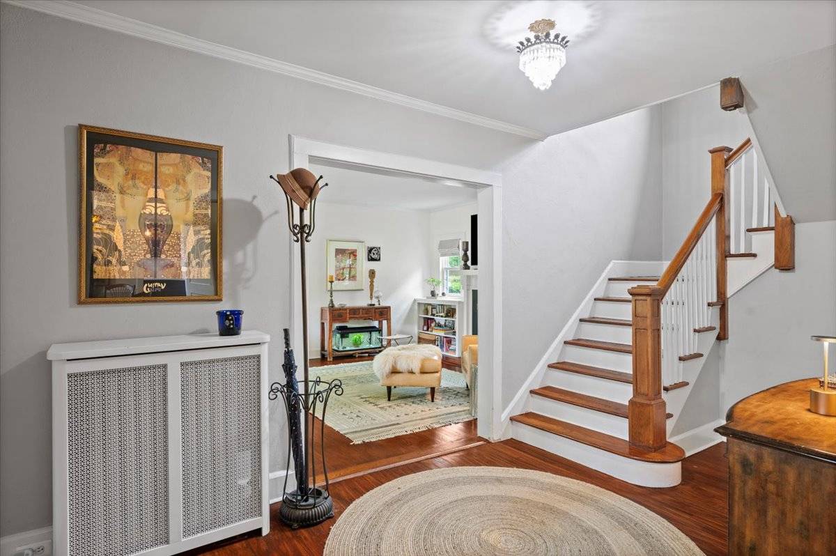 #15 photo, 400 Manor Ridge Road, Pelham , NY 10803