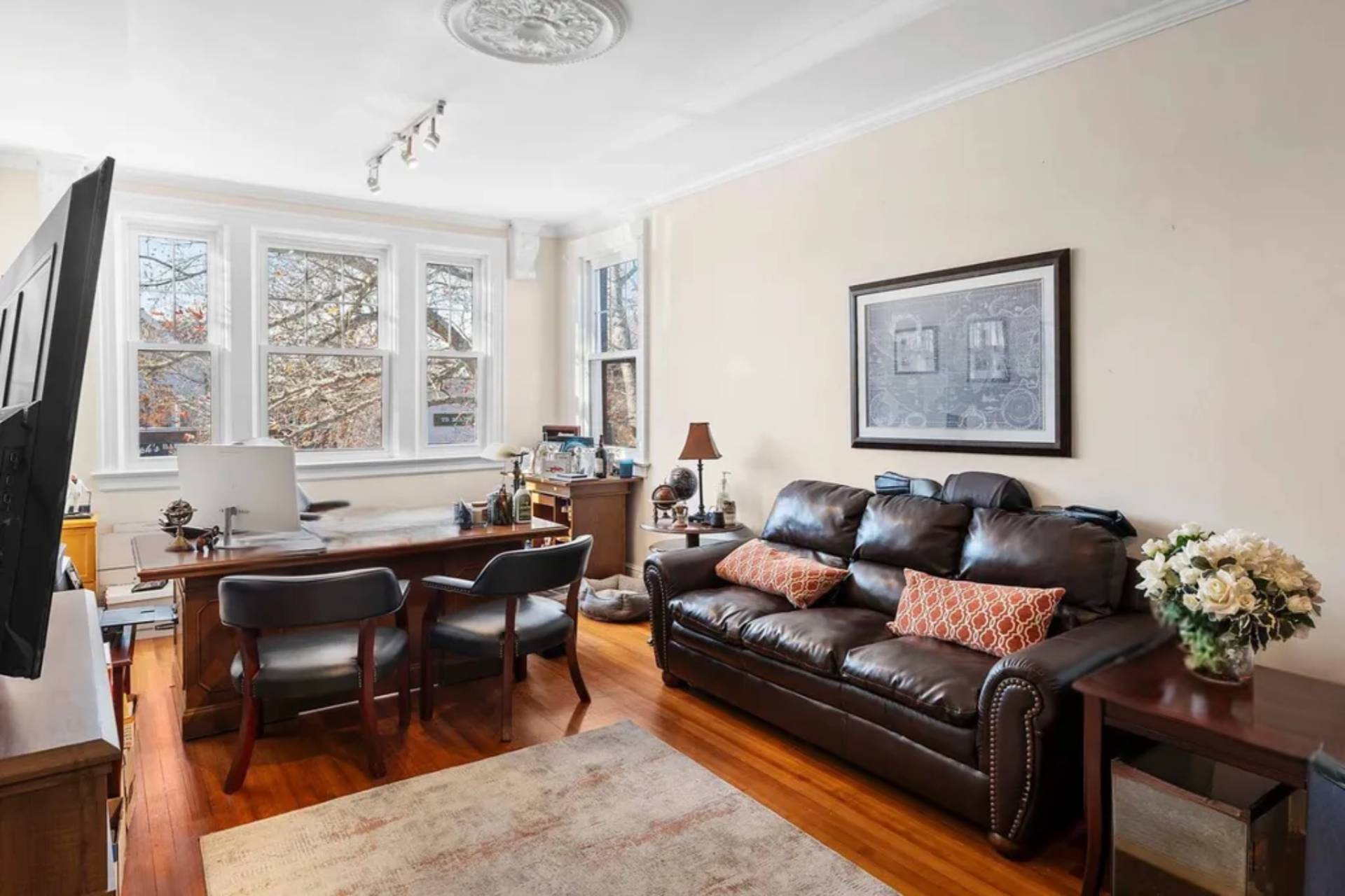 #3 photo, 70 Main Street, Fl 2, サフォーク郡 Southampton , NY 11968