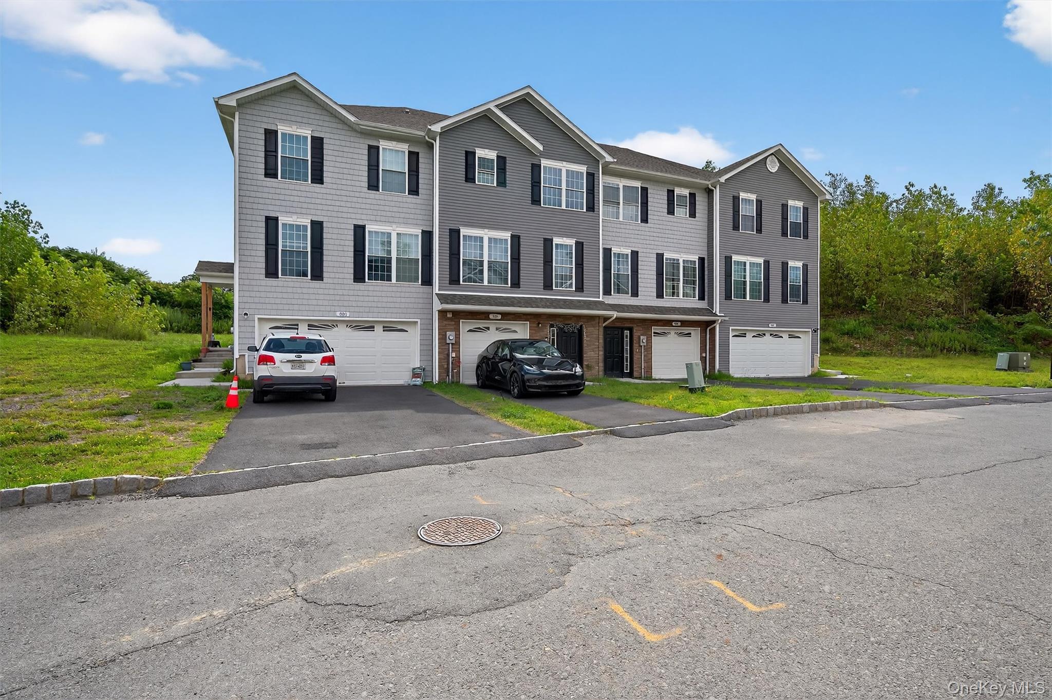 #2 photo, 505 Iron Forge Lane, New Windsor , NY 12553