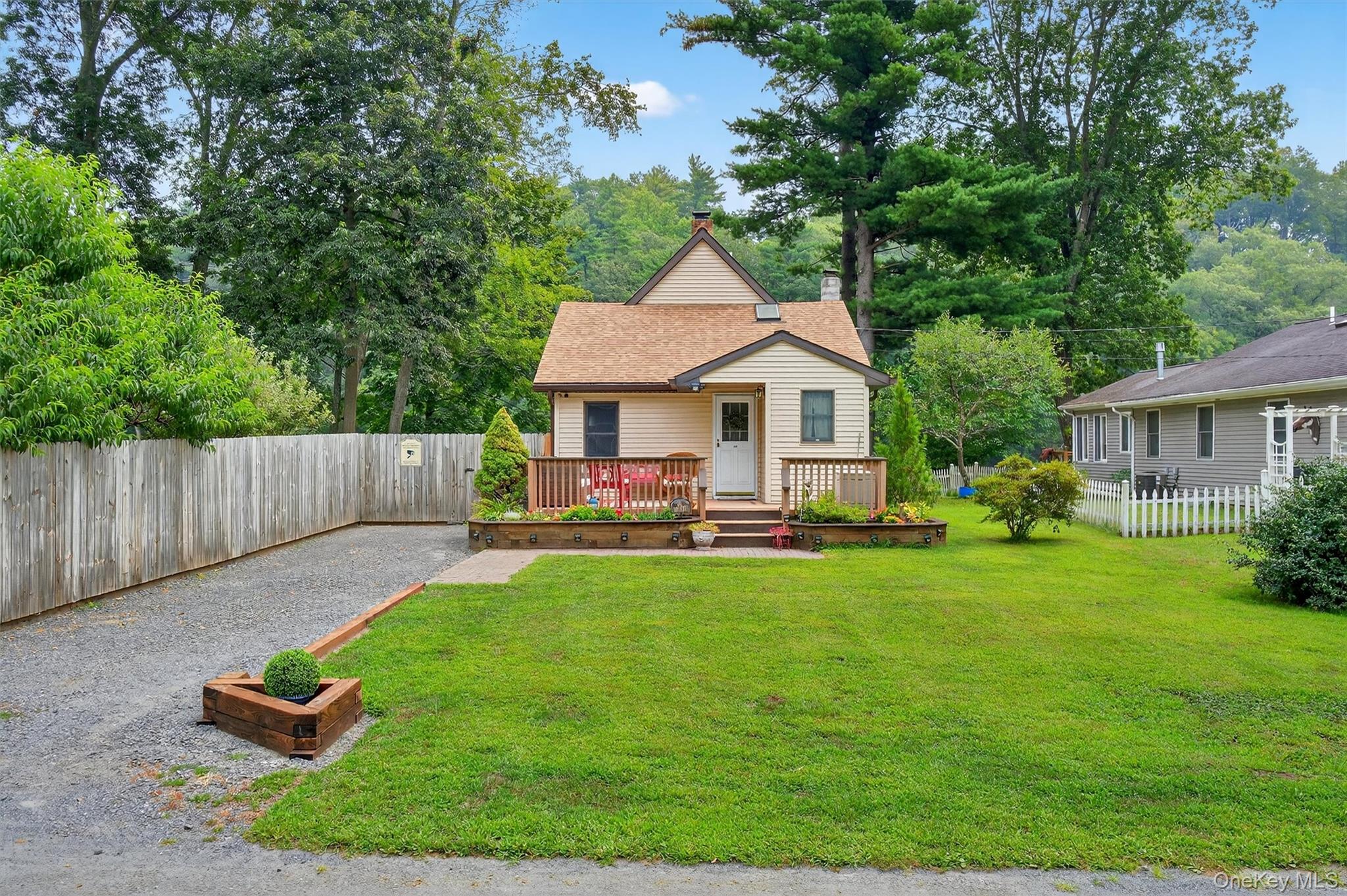 #2 photo, 201 Esopus Creek Road, Saugerties , NY 12477