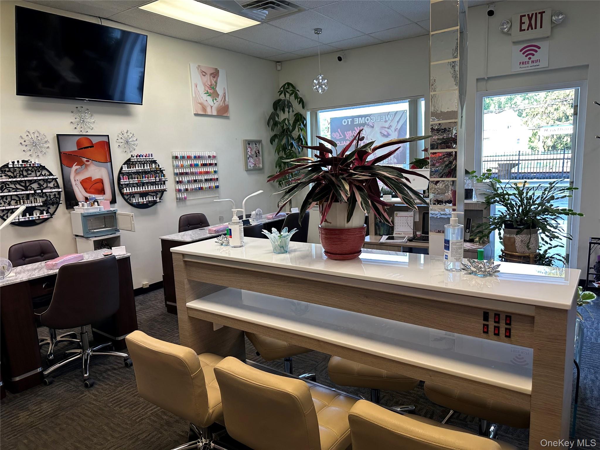 #17 photo, 414 Elwood Avenue, Hawthorne , NY 10532