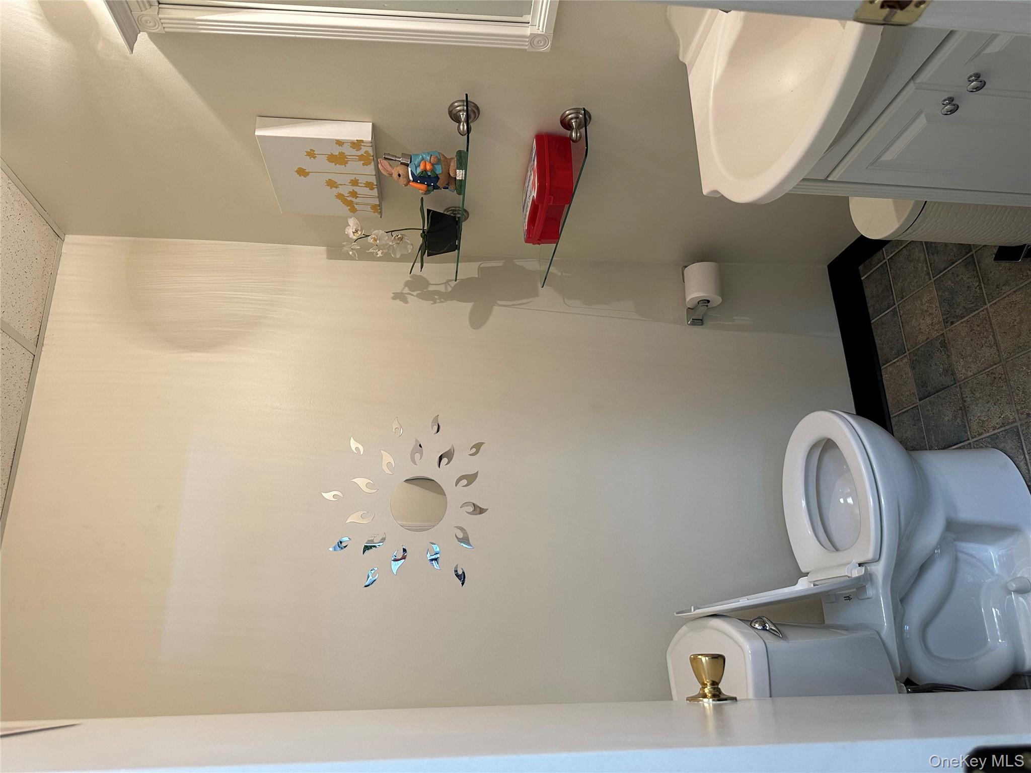 #20 photo, 414 Elwood Avenue, Hawthorne , NY 10532