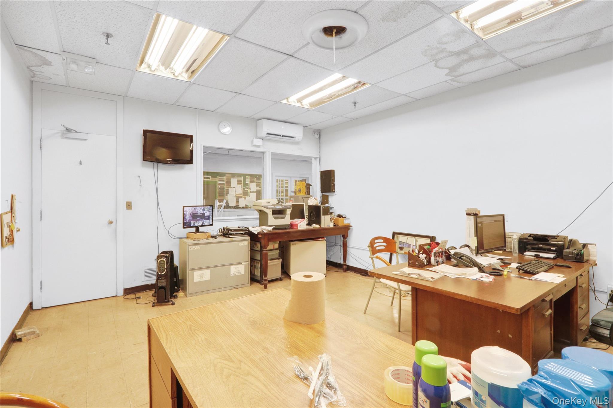 #18 photo, 453 Broadway, Newburgh , NY 12550