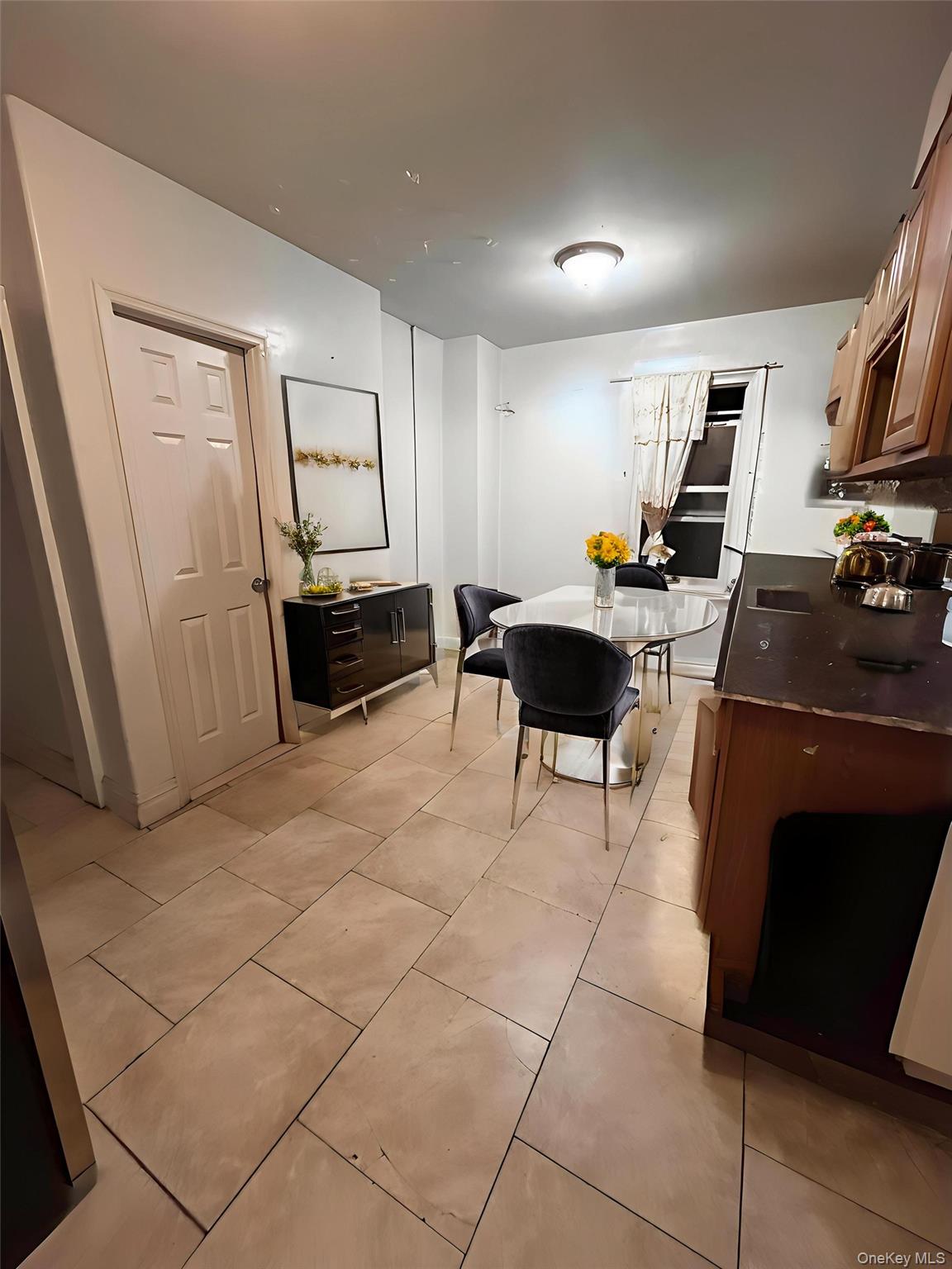 #5 photo, 9567 111th Street, クイーンズ区 Richmond Hill , NY 11419