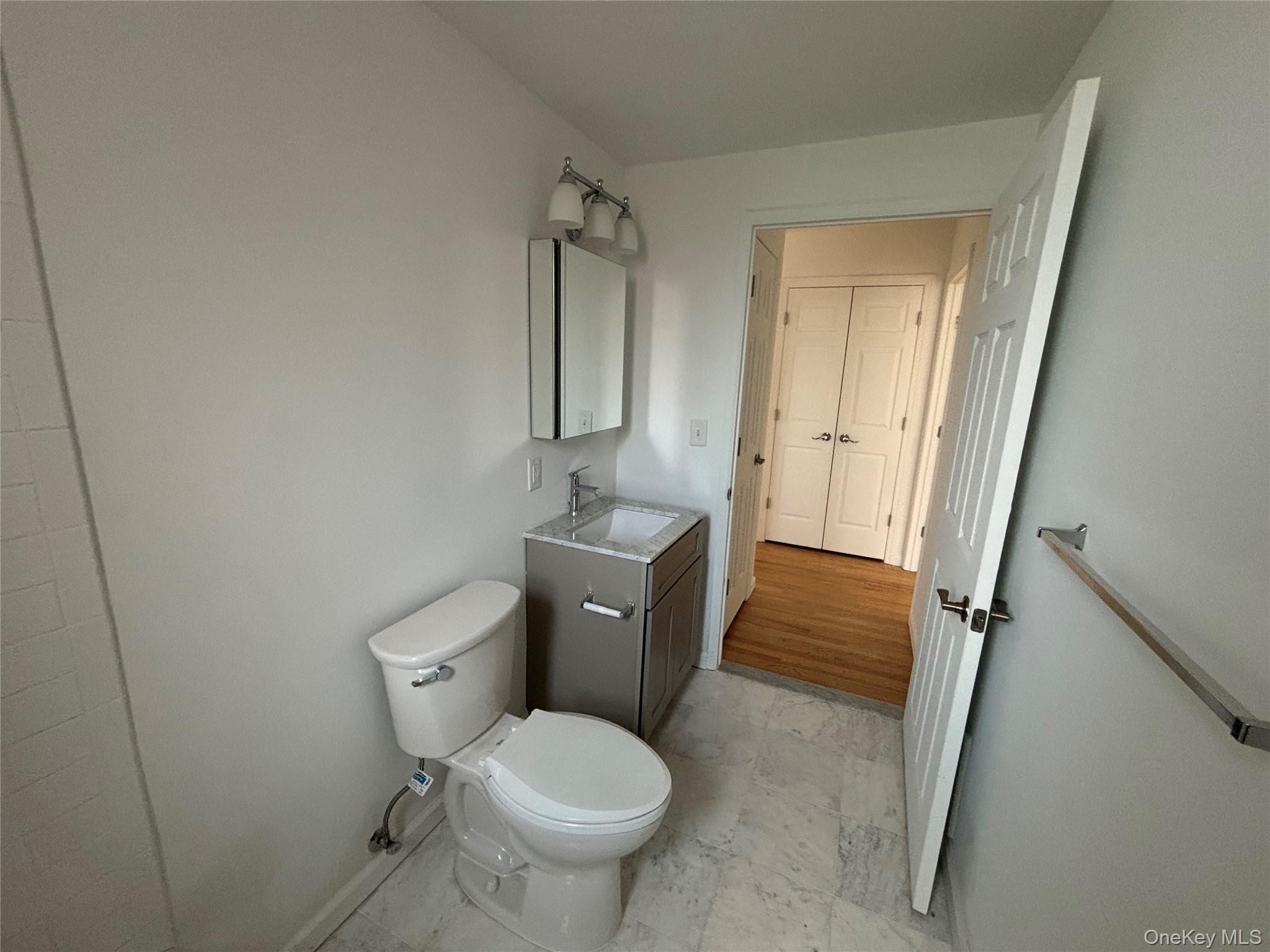 #8 photo, 1 Hawley Terrace, Yonkers , NY 10701