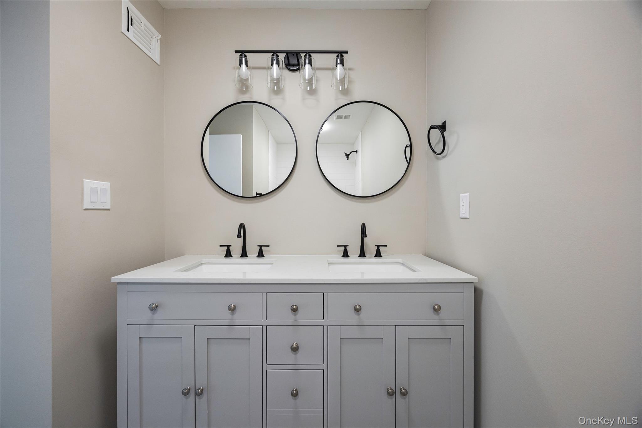 #19 photo, 2206 Mulberry Court, Poughkeepsie , NY 12603