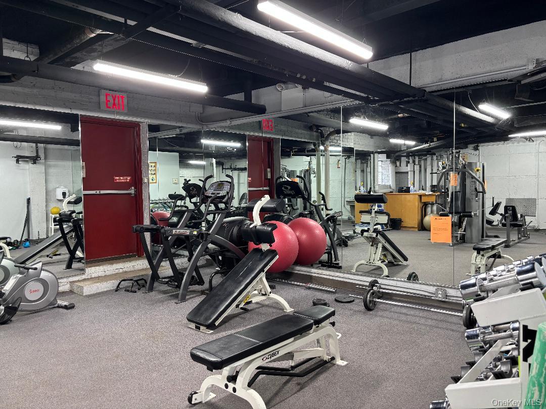 #10 photo, 3920 52nd Street, クイーンズ区 Sunnyside , NY 11377