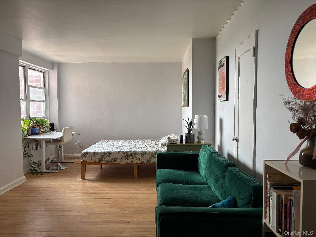 #2 photo, 3920 52nd Street, クイーンズ区 Sunnyside , NY 11377