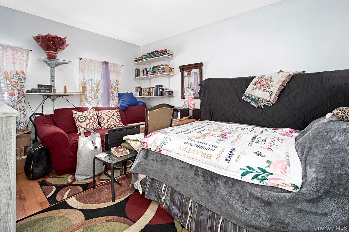 #13 photo, 833 E 229th Street, ブロンクス区 Bronx , NY 10466