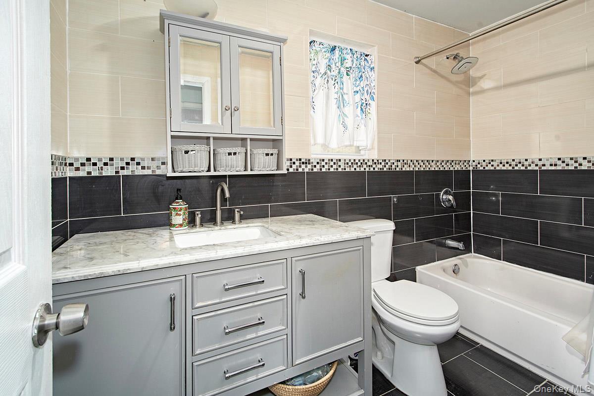 #15 photo, 833 E 229th Street, ブロンクス区 Bronx , NY 10466