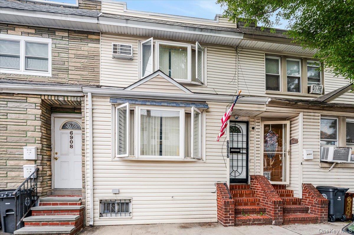 #1 photo, 6906 79th Street, 皇后区 中村 Middle Village , NY 11379