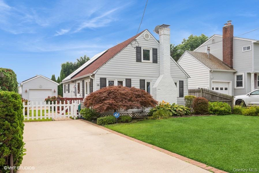 #2 photo, 10 Stuart Avenue, サフォーク郡 Babylon , NY 11702